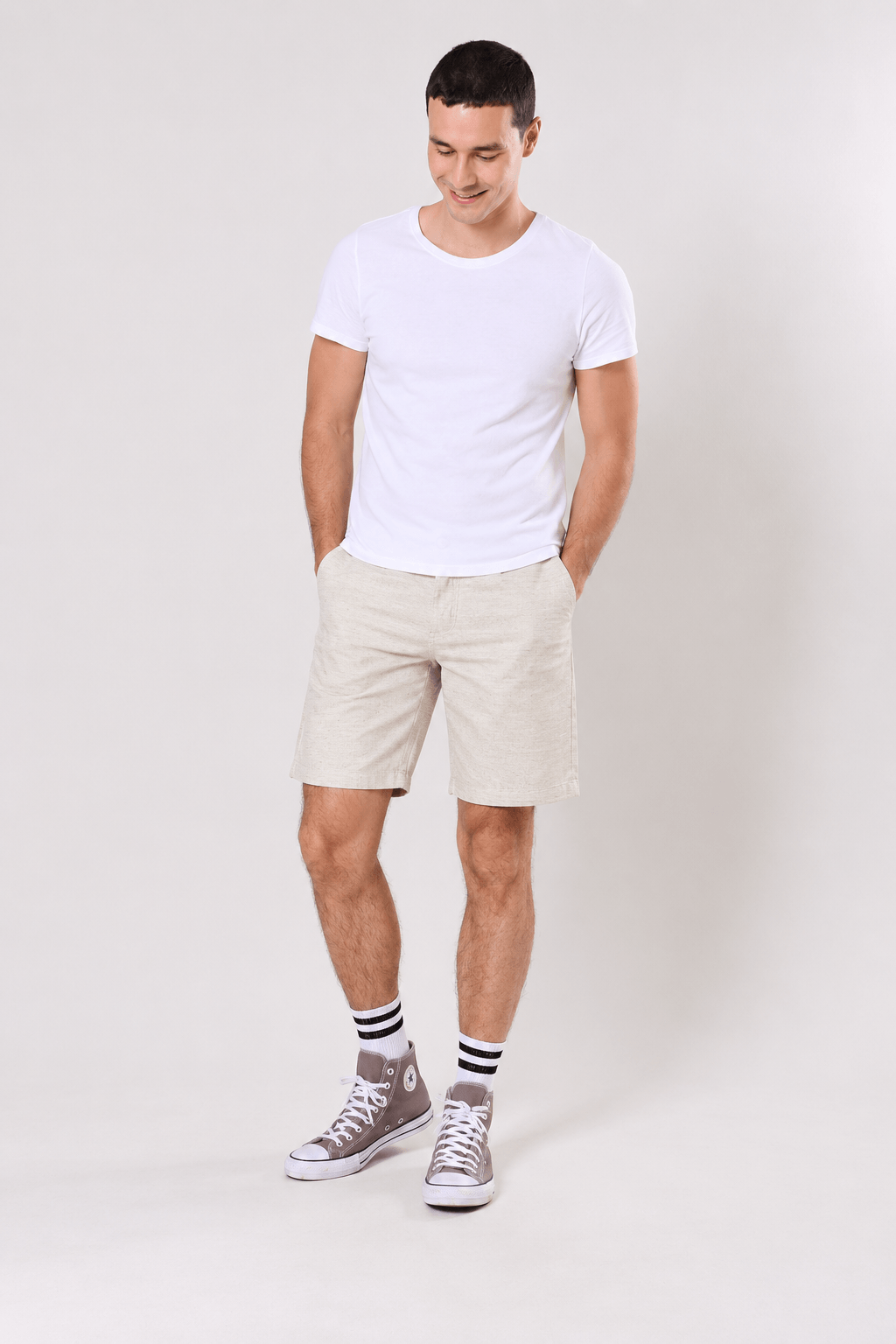 Look casual com tenis retro